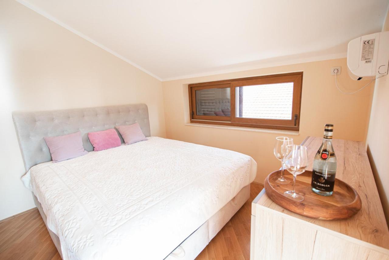Boka Apartment Baošići Dış mekan fotoğraf